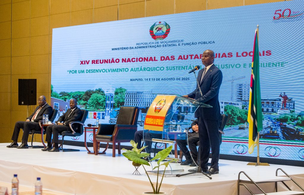 Presidente-Republica-dirige-Cerimonia-de-Abertura-da-14.a-Reuniao-Nacional-das-Autarquias-Locais-em-Maputo-3