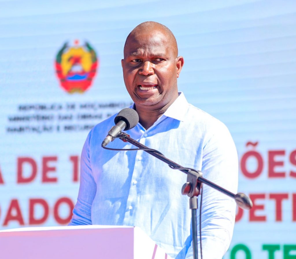 Presidente-da-Republica-lanca-o-Fundo-de-Desenvolvimento-Economico-Local-FDEL-no-distrito-de-Vilankulo-provincia-de-Inhambane-9