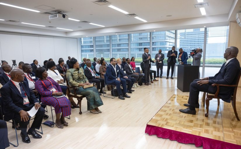 Presidente-da-Republica-reune-se-com-a-comunidade-mocambicana-residente-no-Japao-no-quadro-da-visita-de-trabalho-que-efectua-ao-pais-1