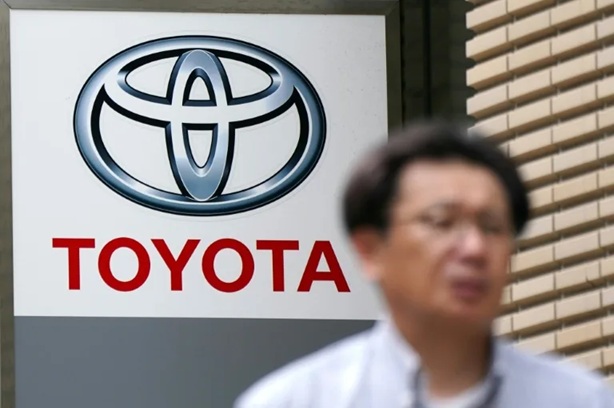 Toyota.r