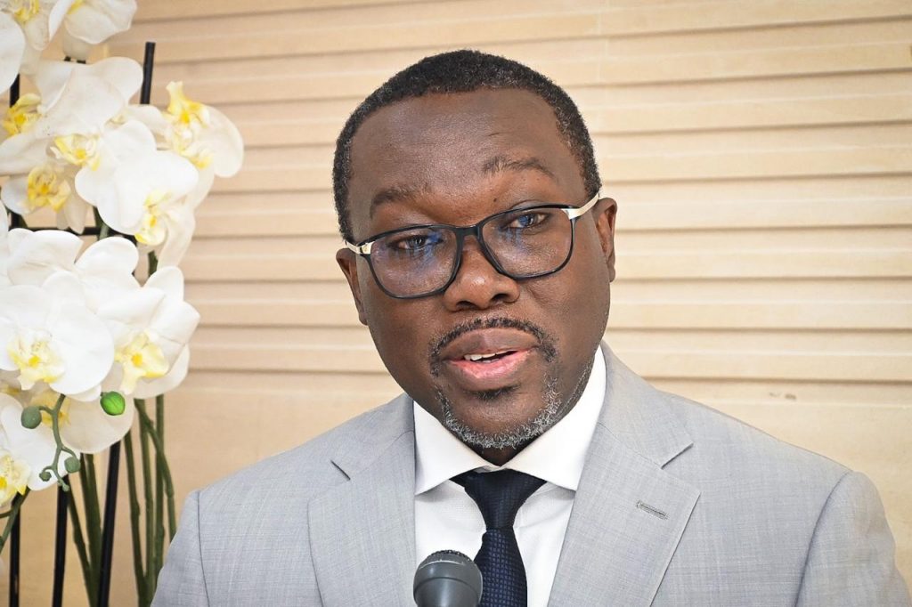 Vice-presidente-do-Banco-Mundial-para-a-Africa-Austral-Ndiame-Diop