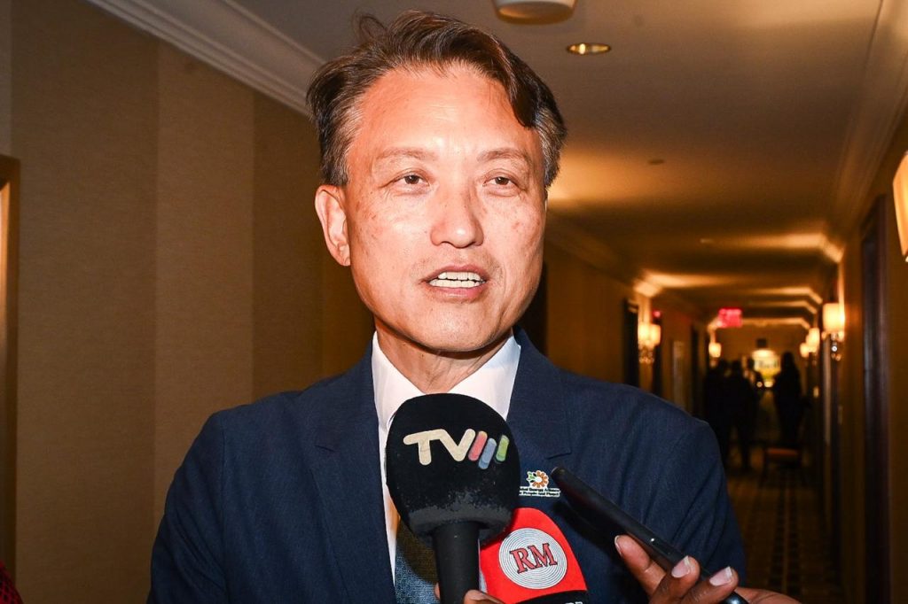 Woochong-Um-representante-da-Fundacao-Rockefeller