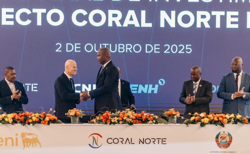 Presidente-da-Republica-participa-na-Cerimonia-do-Anuncio-da-Aprovacao-da-Decisao-Final-de-Investimento-do-Projecto-Coral-Norte-FLNG-da-Bacia-do-Rovuma-provincia-de-Cabo-Delgado-13-1