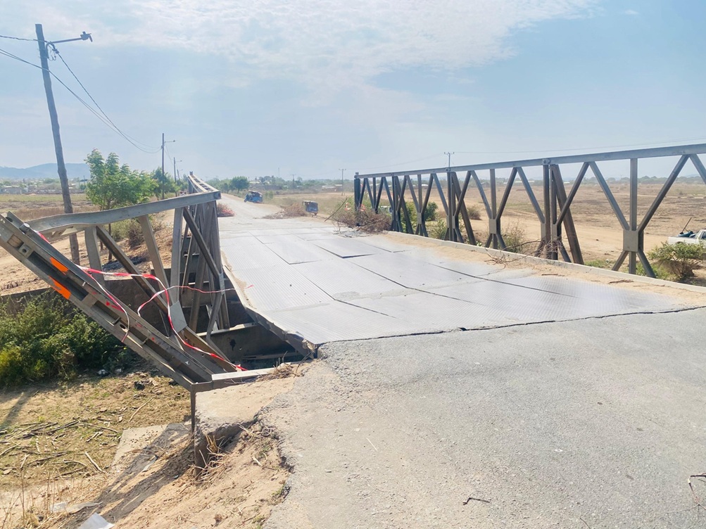 Mozambique: Small metal bridge collapses in Tete city